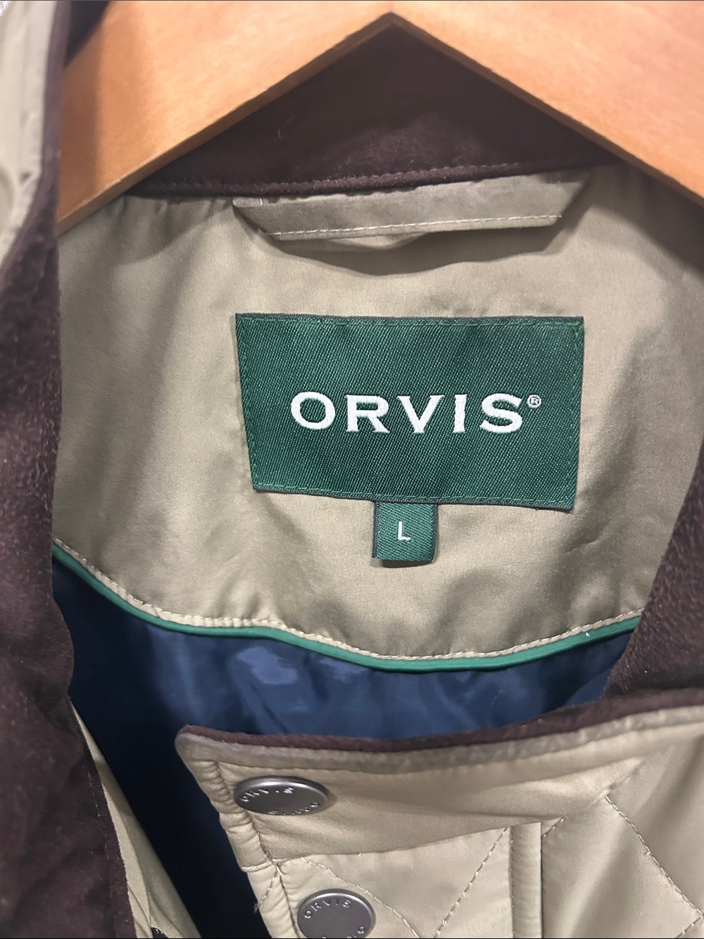 Orvis Quilted Olive Green Sleeveless Vest with Crest Large - Picture 2 of 4